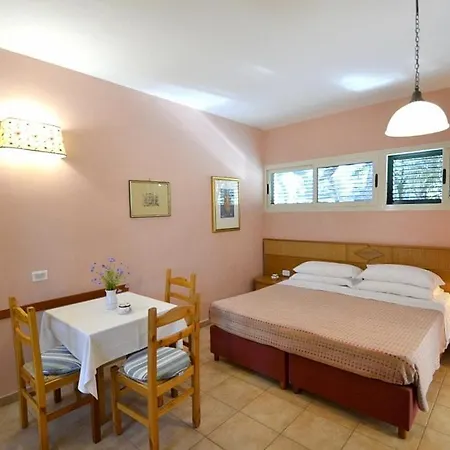 Sleeps 2 Pool Wifi Villa Baia Domizia