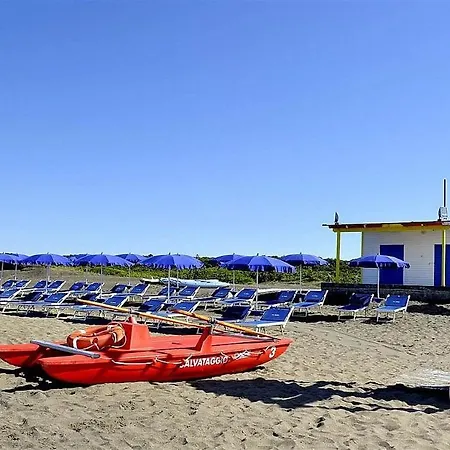Villa Sleeps 2 Pool Wifi Baia Domizia